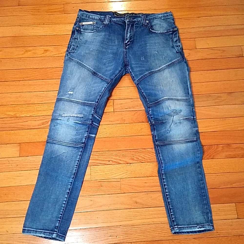 Men Heritage America Jeans.  Very Nice Excellent condition worn only once